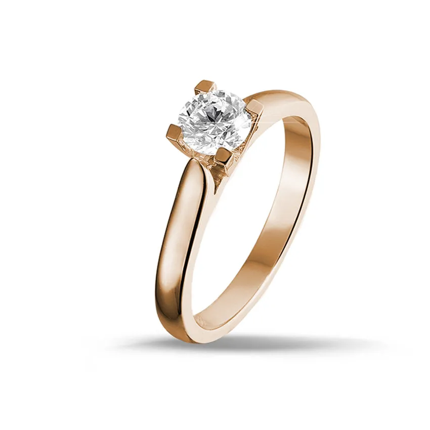 0.30 quilates anillo solitario diamante en oro rojo 