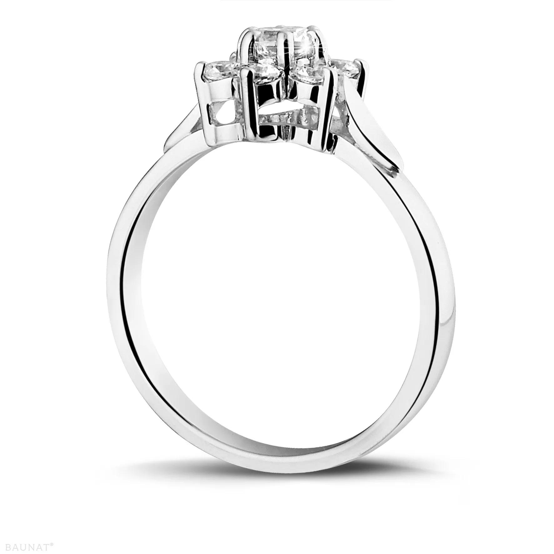 0.50 quilates anillo flor diamante en oro blanco 