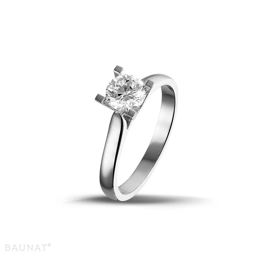 0.70 quilates anillo solitario diamante de oro blanco 