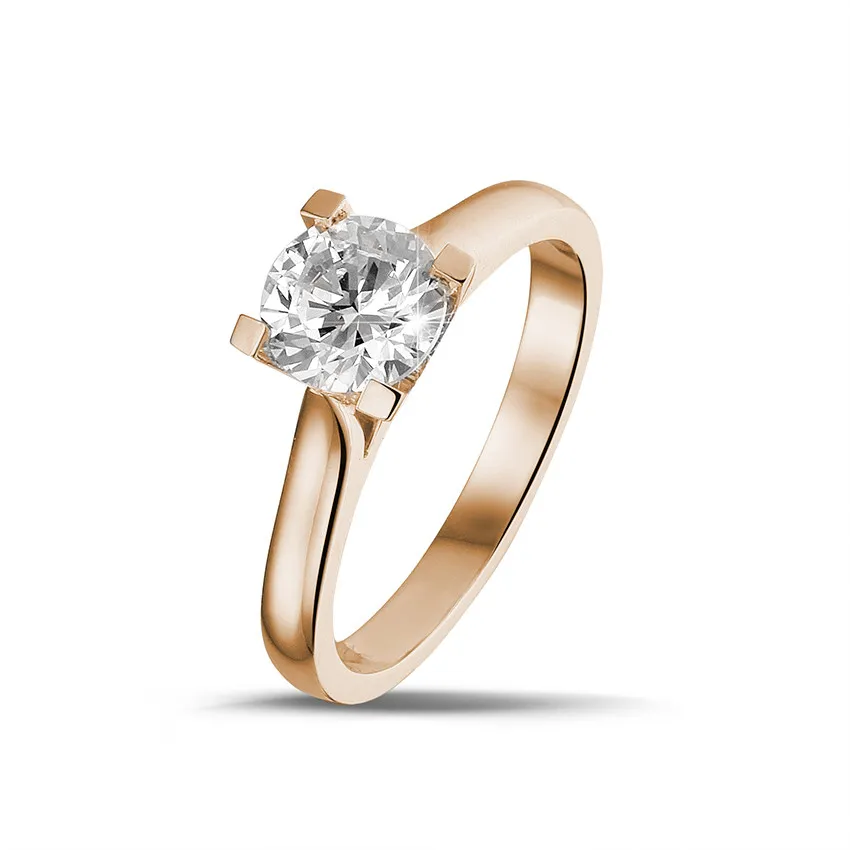 0.90 quilates anillo solitario diamante en oro rojo 