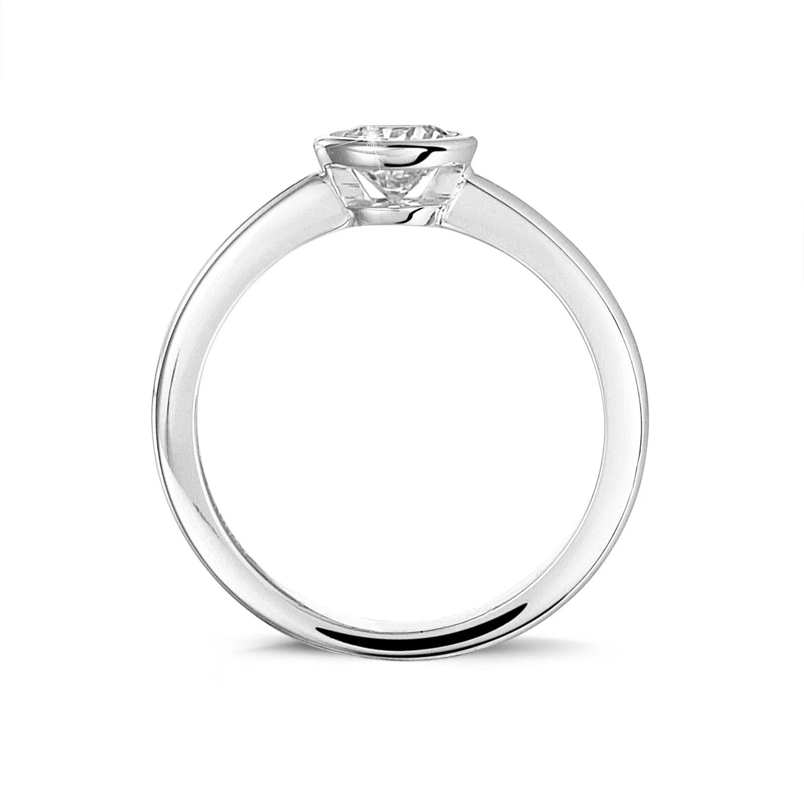 0.90 quilates anillo solitario en platino con un diamante redondo 