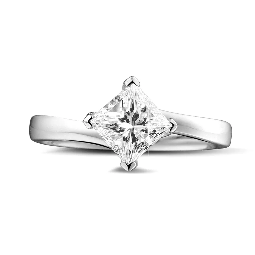1.00 quilates anillo solitario en platino con diamante talla princesa 