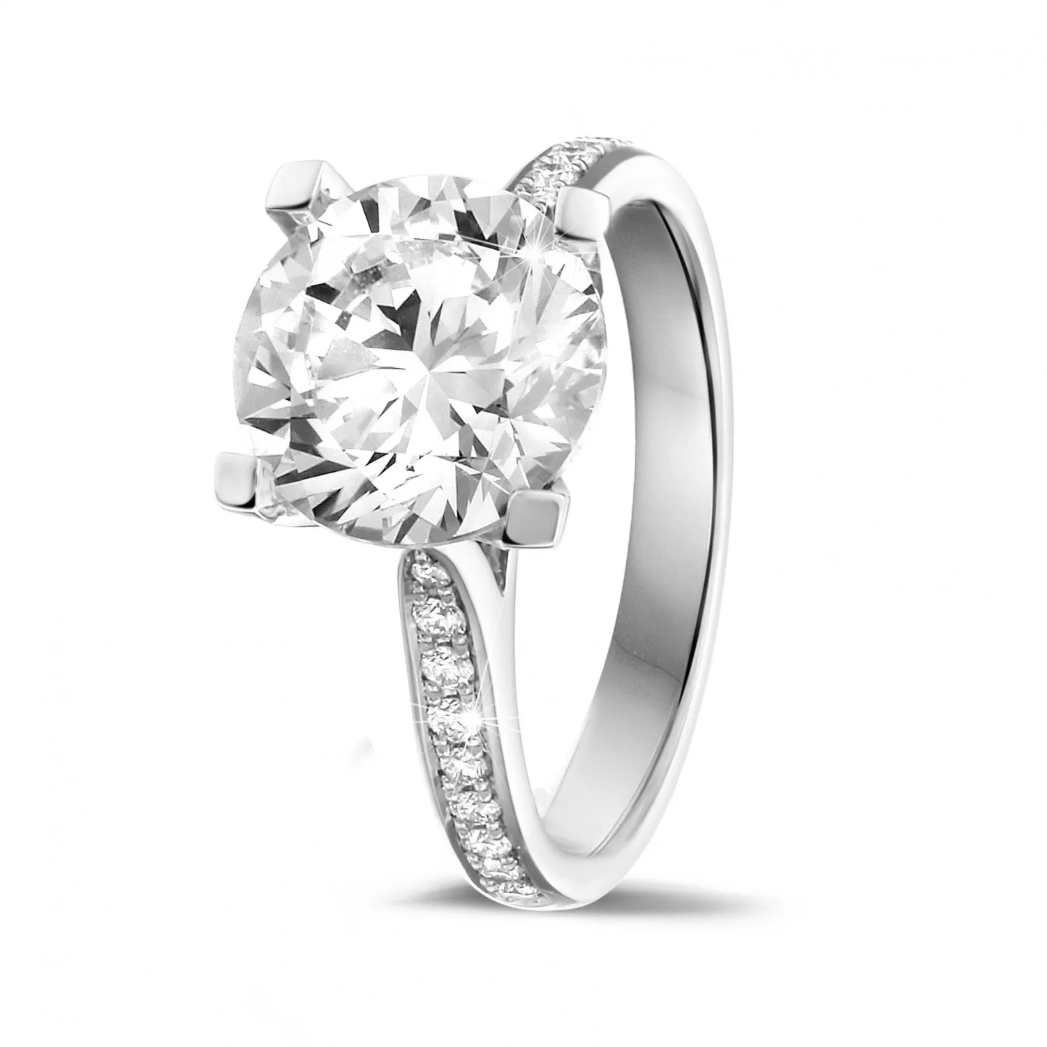 3.00 quilates anillo solitario diamante en platino con diamantes en los lados 