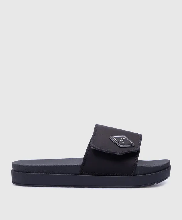 A Cold Wall Black sliders with logo