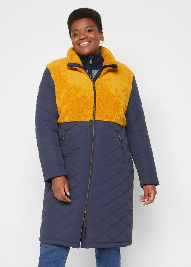 ABRIGO GUATEADO CON INSERTO DE PELUCHE AZUL MARINOCAMEL