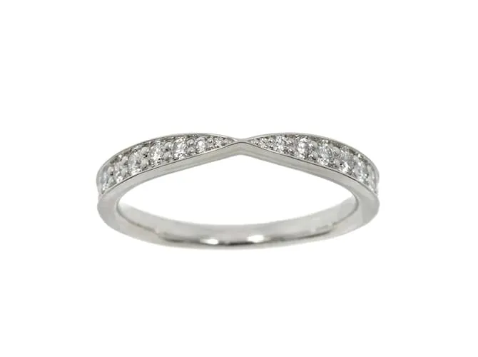 Anillo Harmony en platino de Tiffany & Co. 