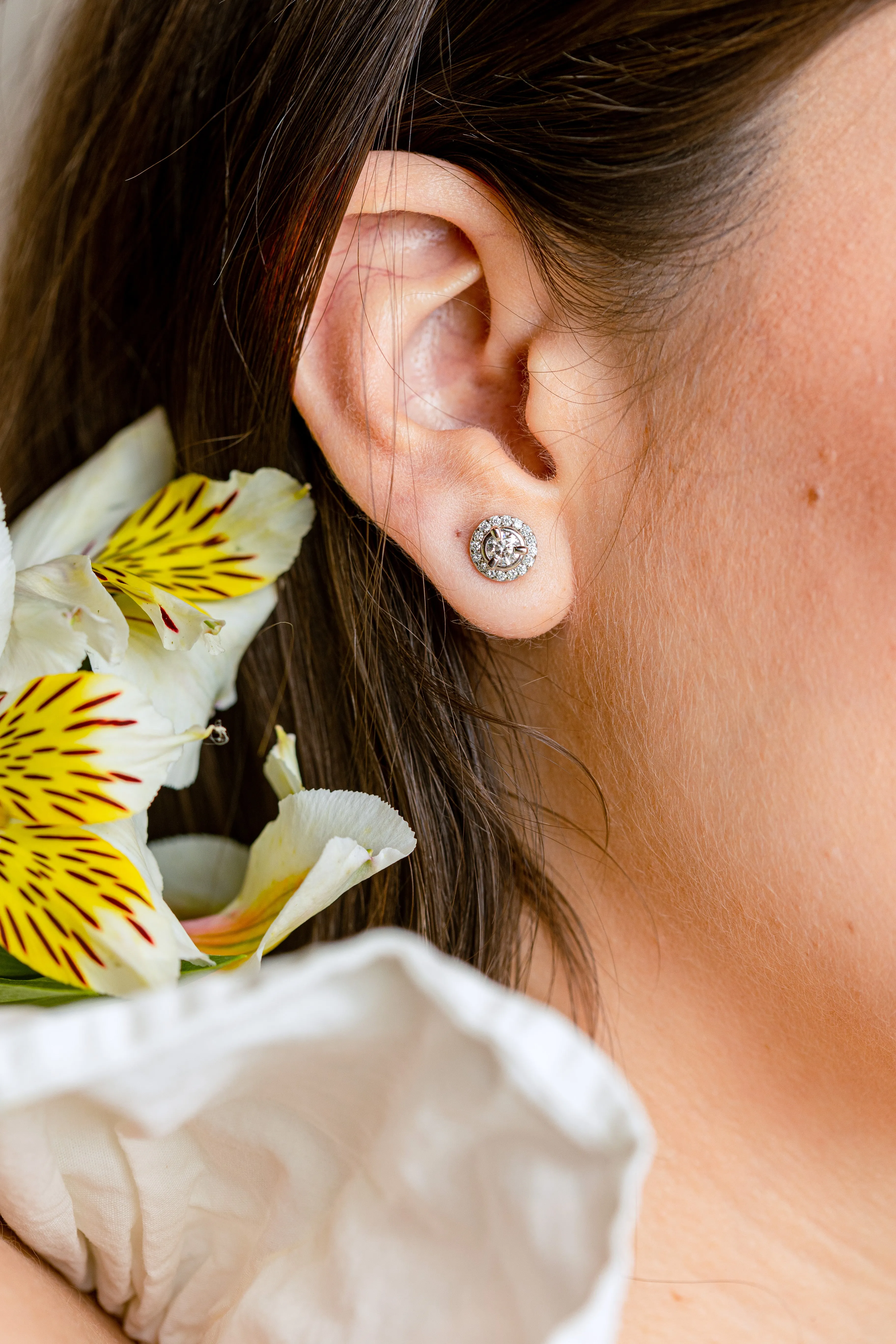 ARETES  