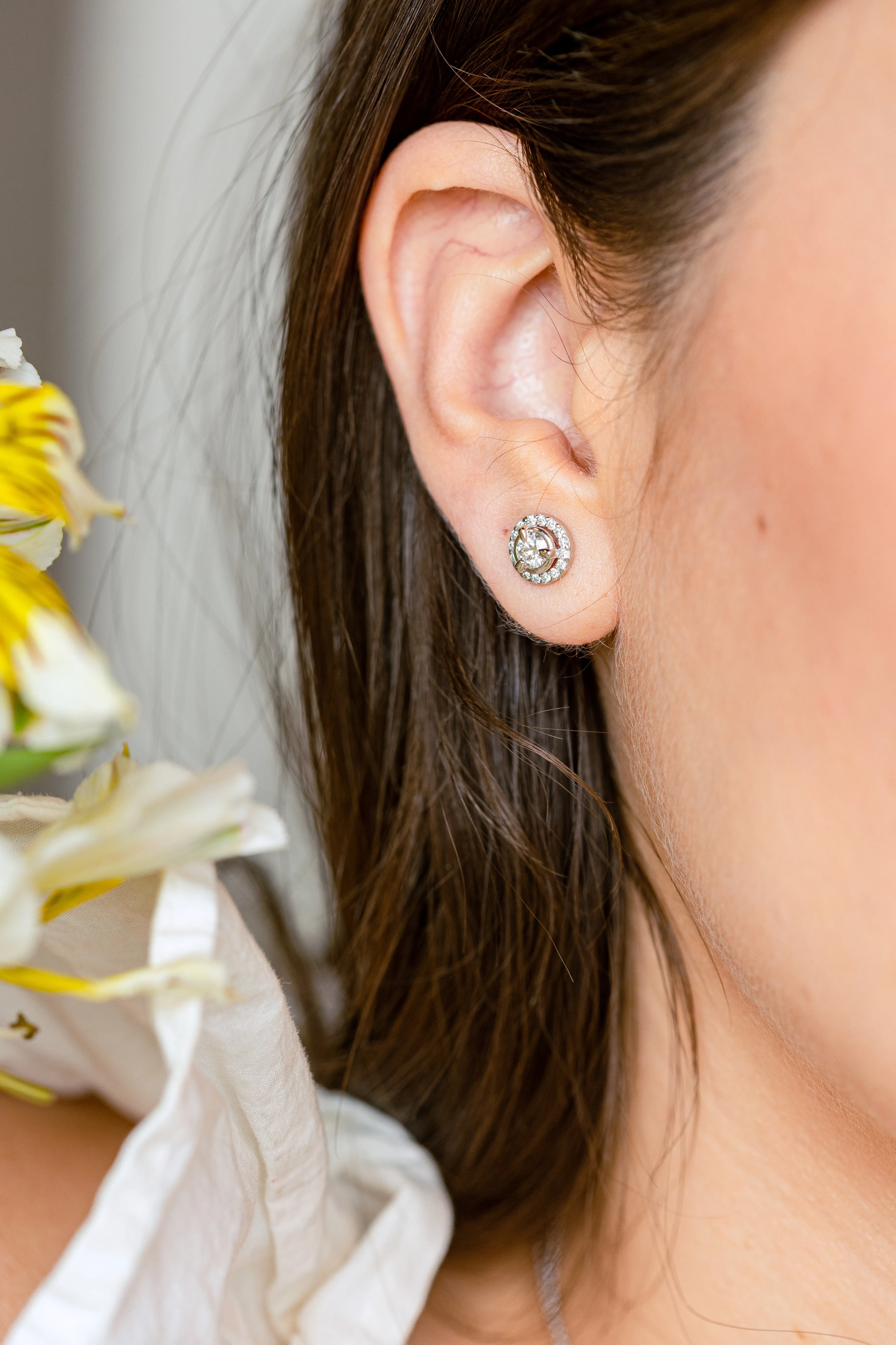 ARETES  