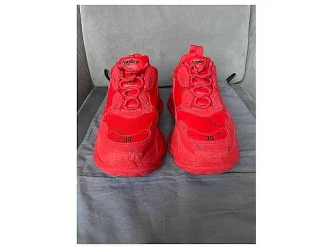 Balenciaga Triple s Roja 