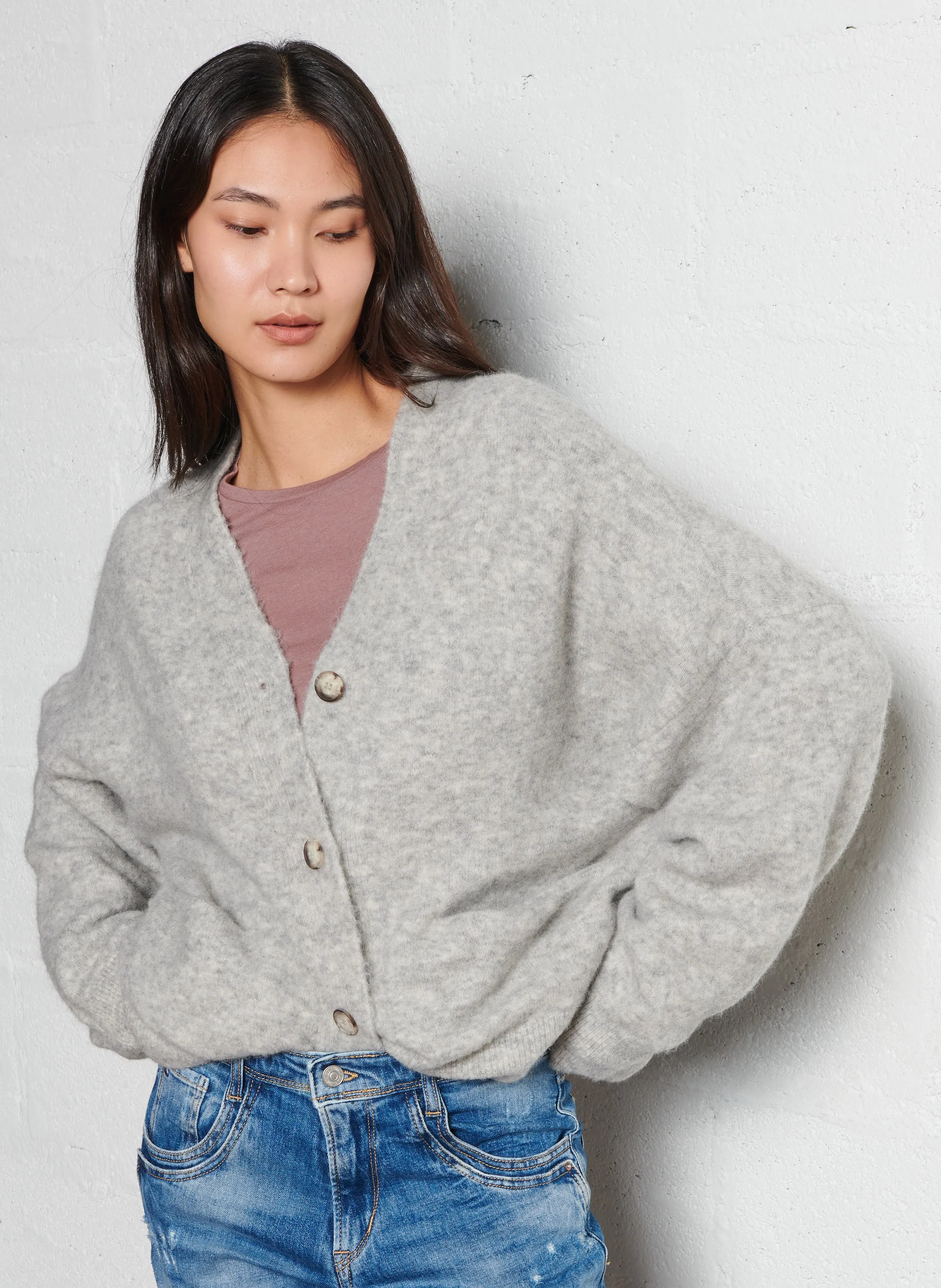 BELLEPIECE AUSTIN  CHALECO AMPLIO DE CUELLO EN V DE MEZCLA DE ALPACA EN GRIS