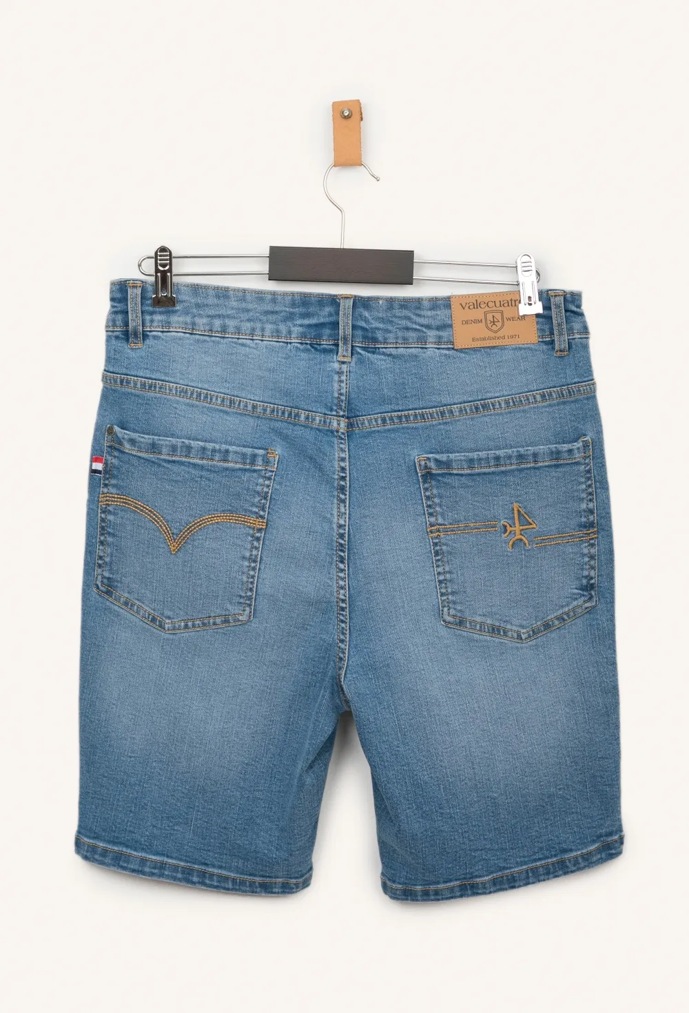 Bermuda jeans azul claro