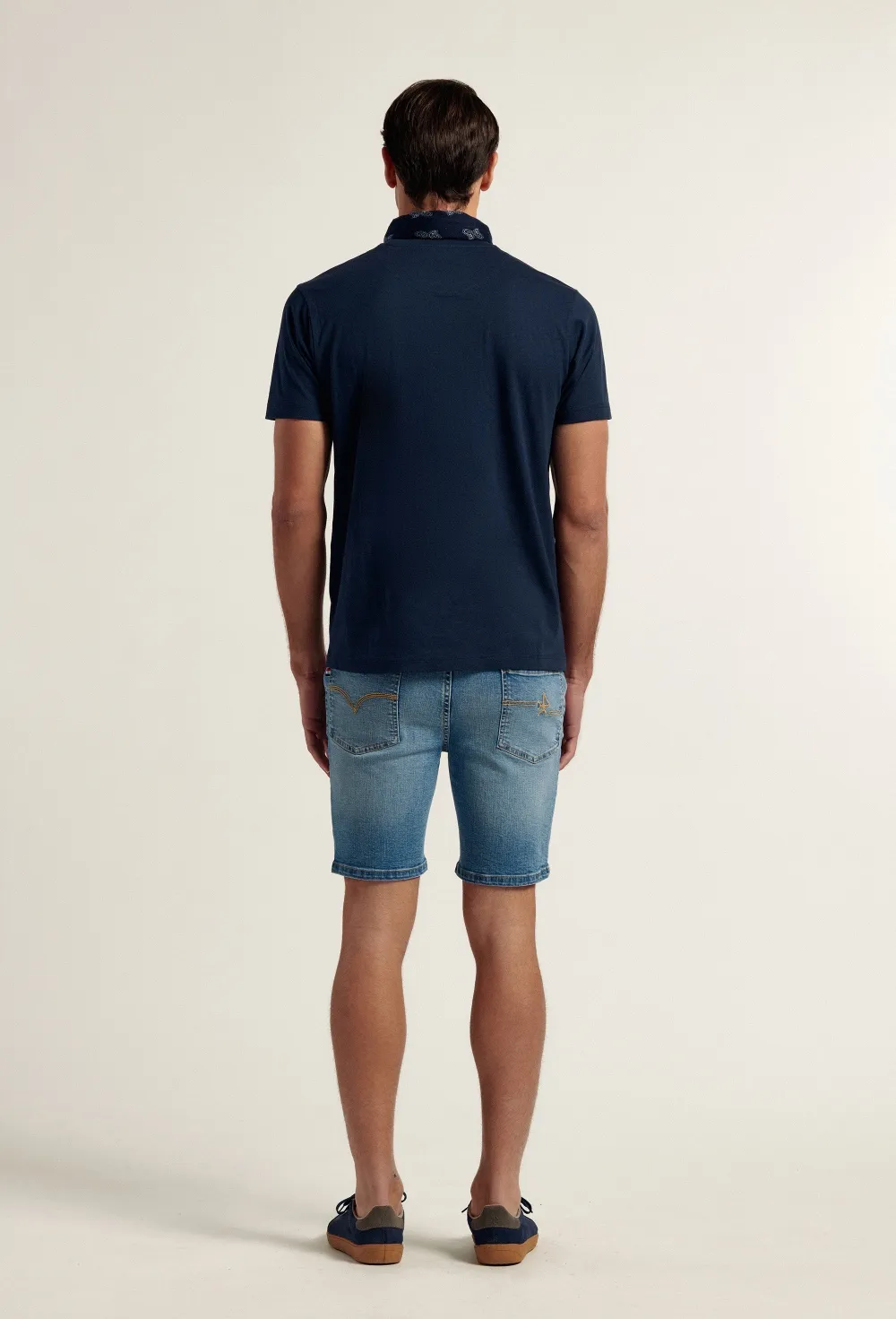 Bermuda jeans azul claro