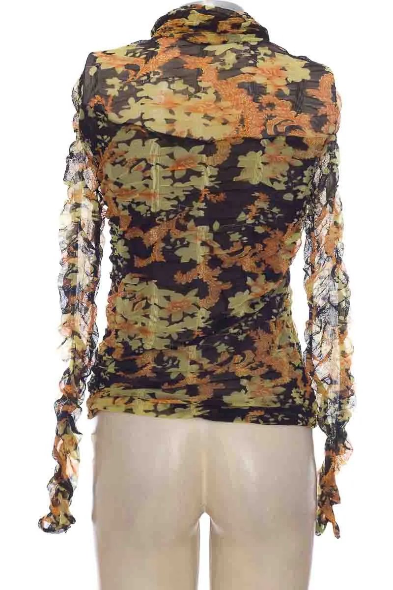 BLUSA COLOR NEGRO  CLOSEANDO