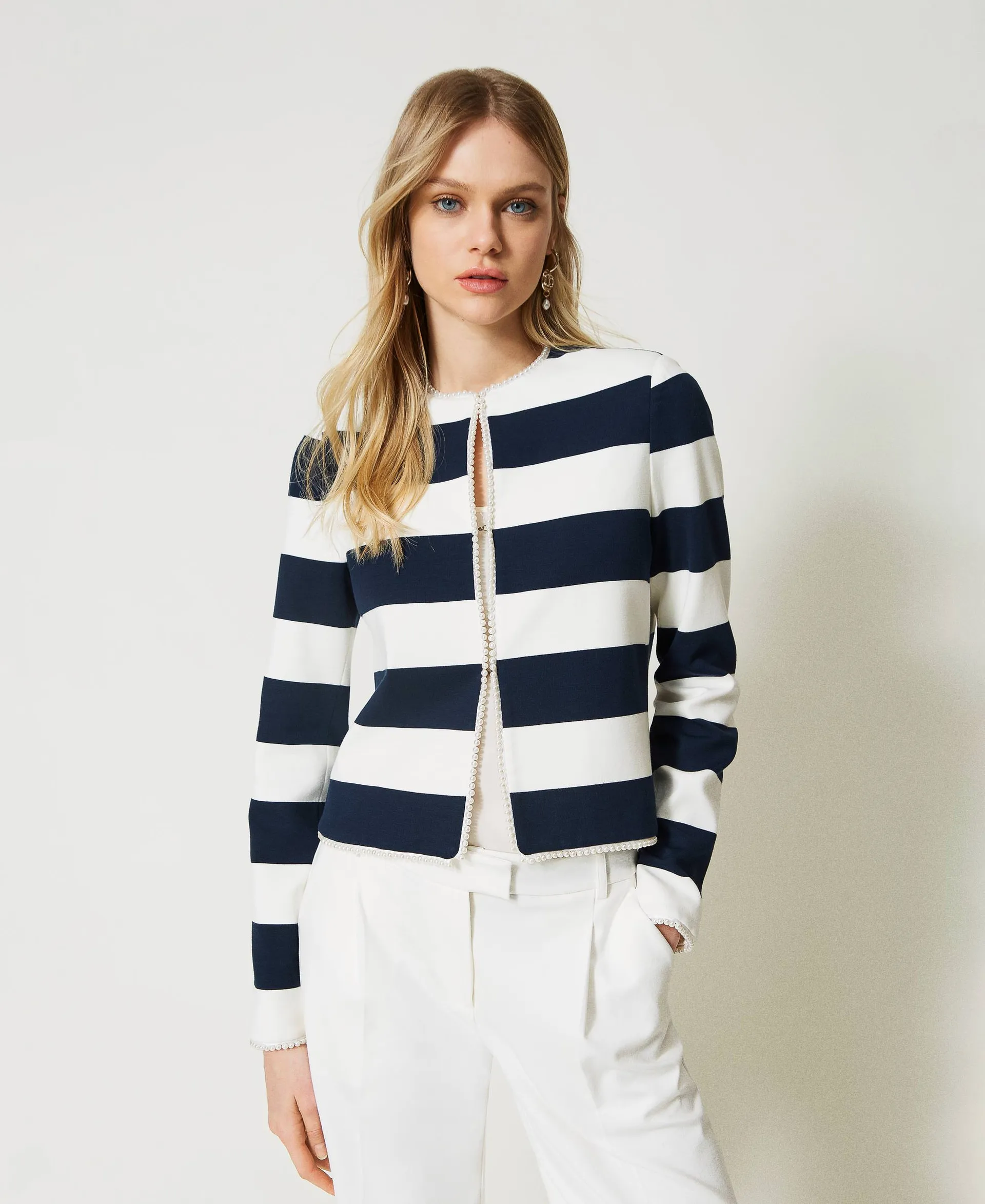 Chaqueta de rayas con cuentas