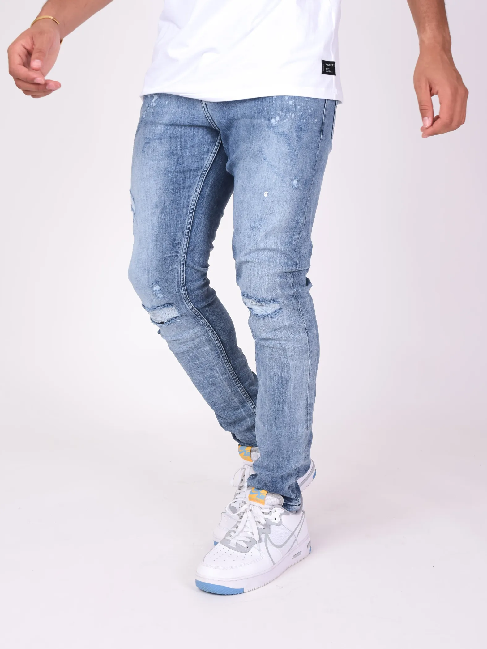 Jeans pitillo efecto desgastado