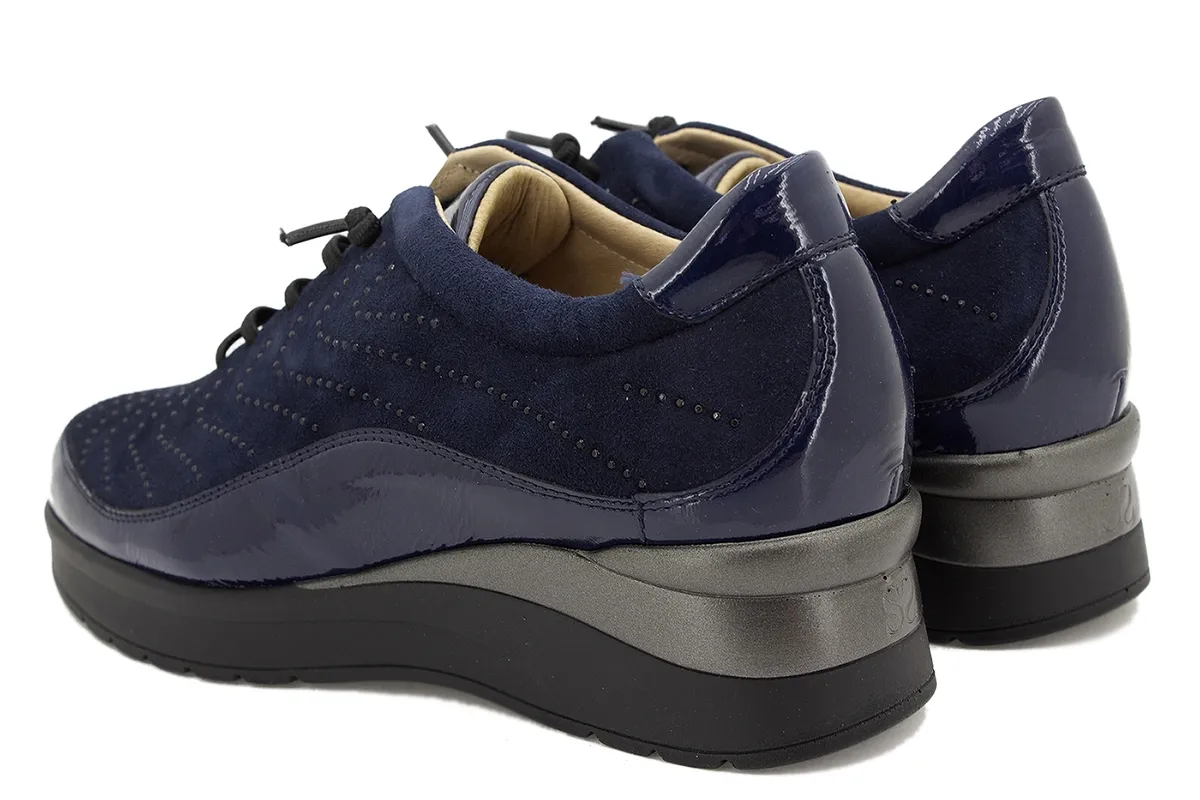 LACEUP SHOE BLUE PATENT