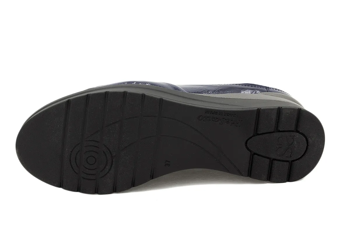 LACEUP SHOE BLUE PATENT