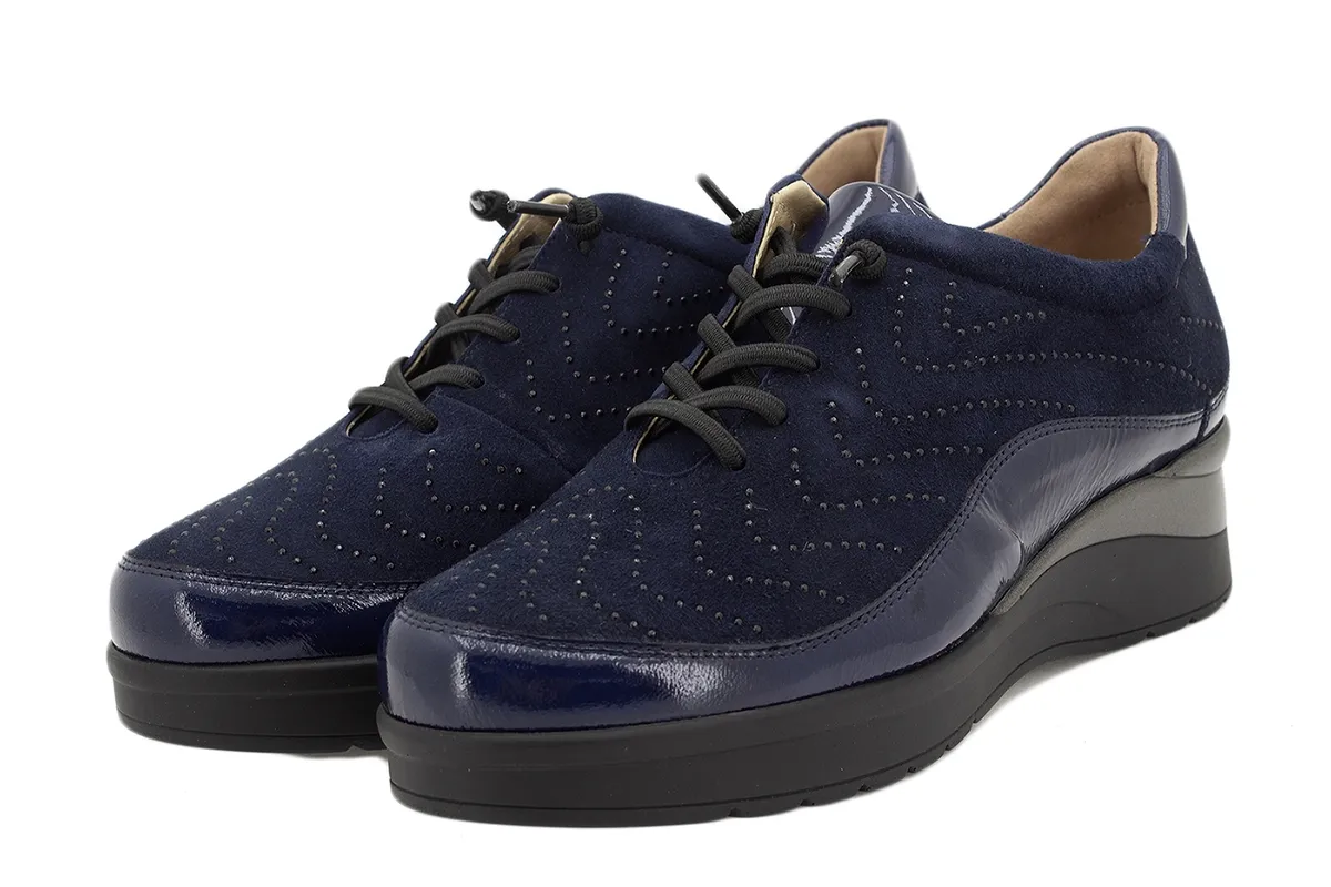 LACEUP SHOE BLUE PATENT