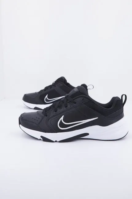 NIKE DEFYALLDAY