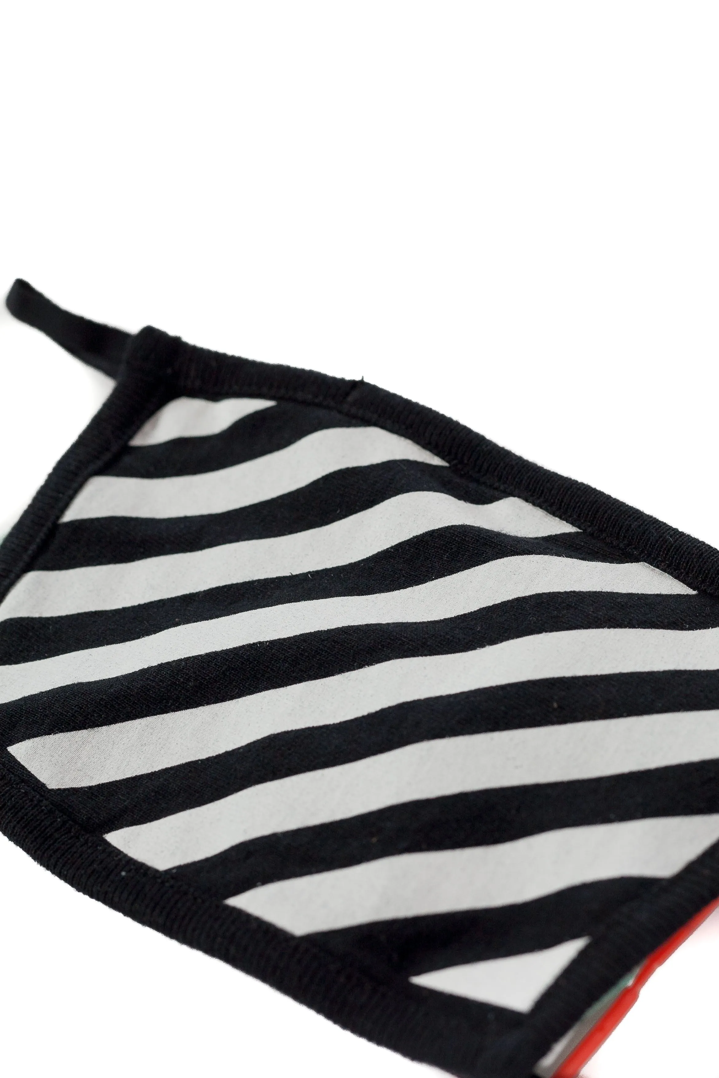 Off White Diags Mask Black White
