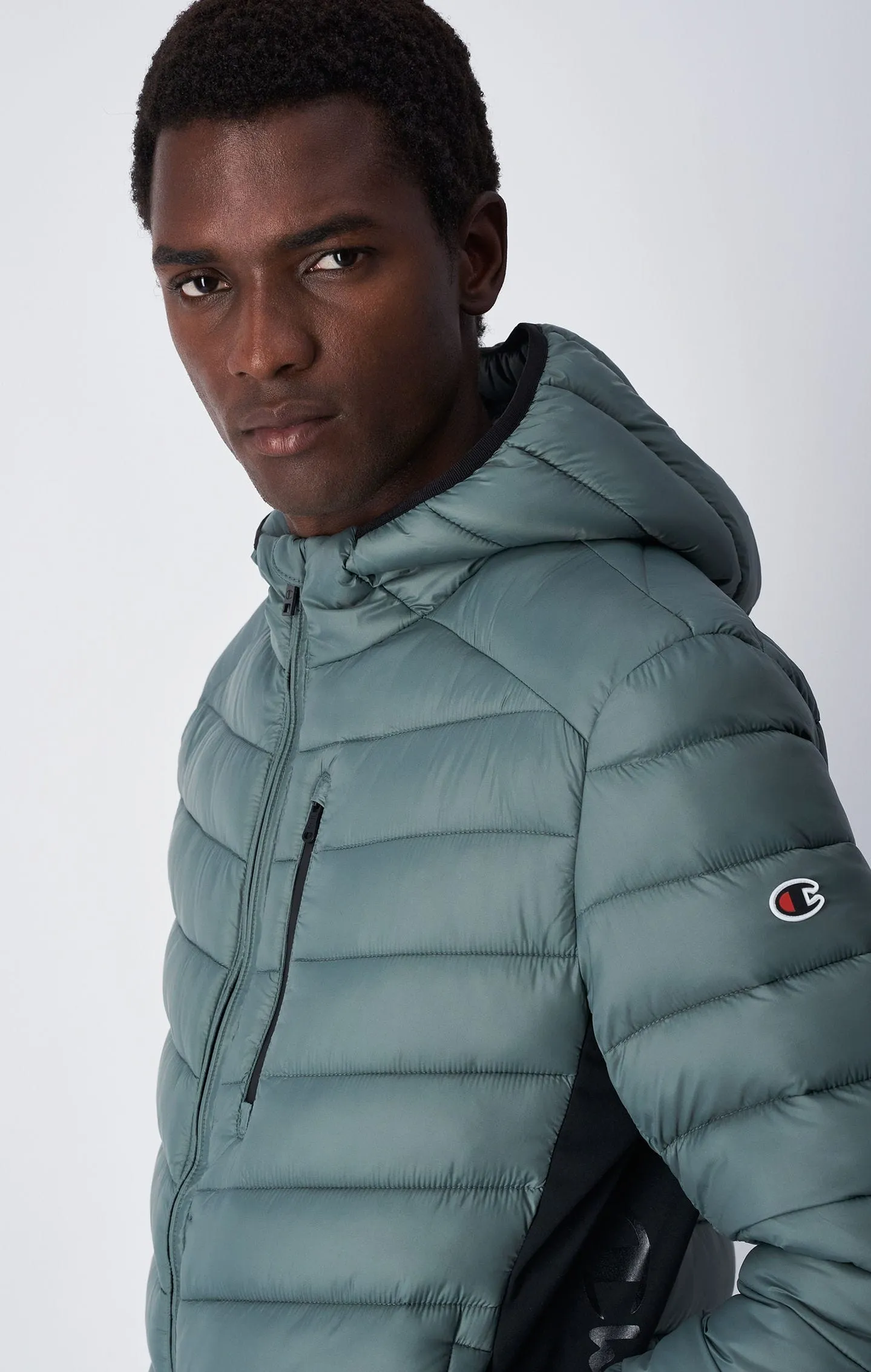 Olive Green Chaqueta acolchada técnica con capucha
