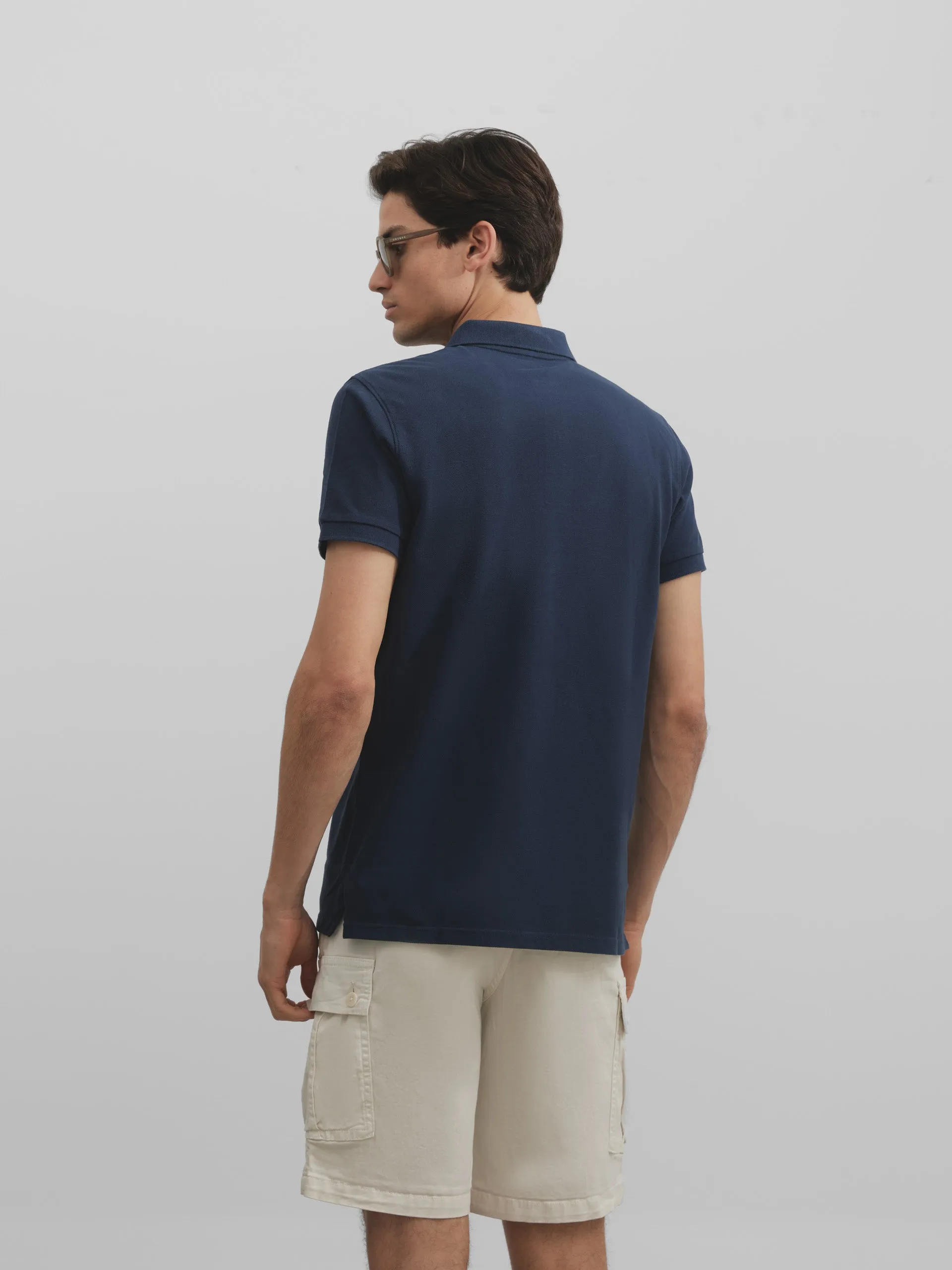 Polo clasico logo azul marino