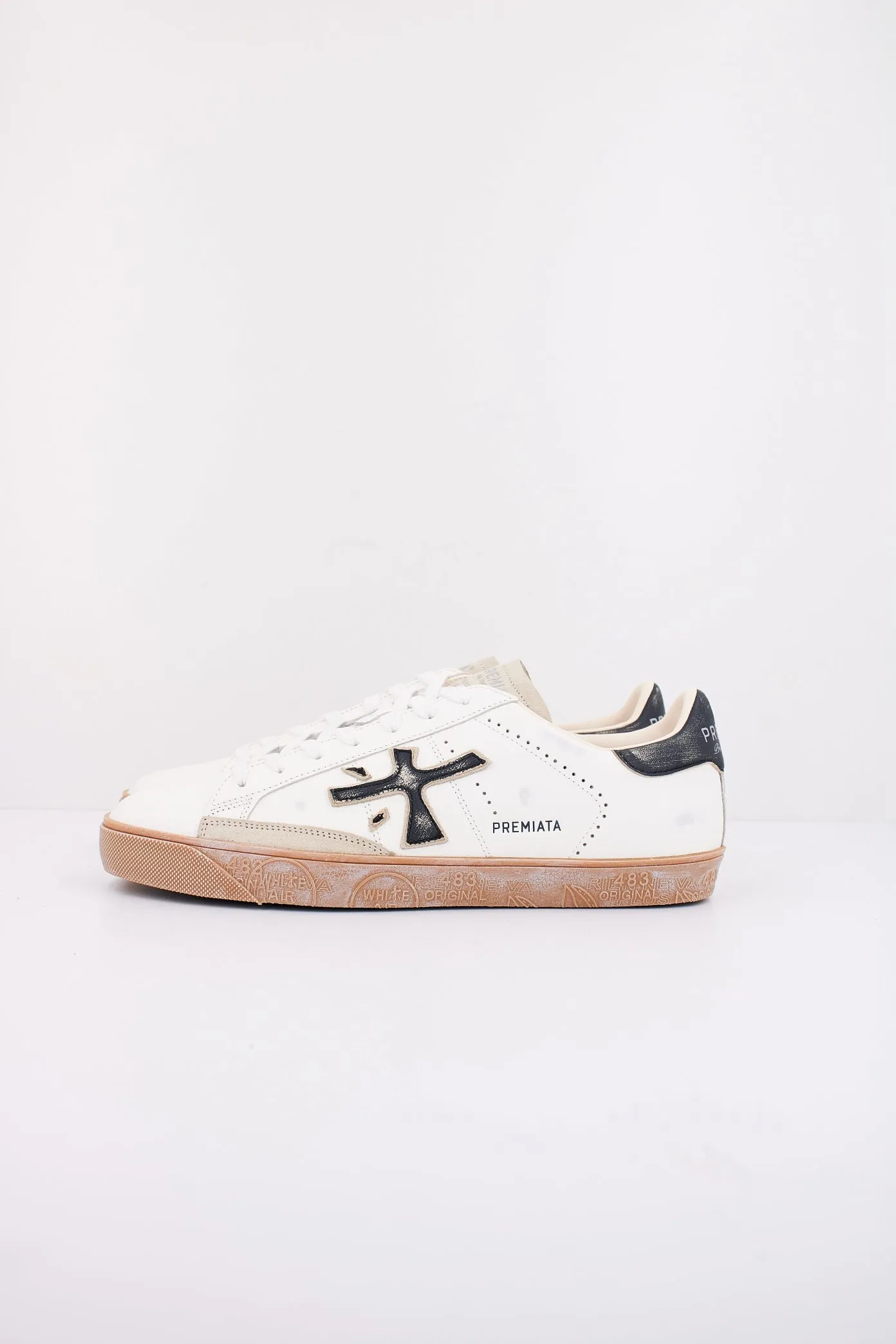 PREMIATA STEVEN