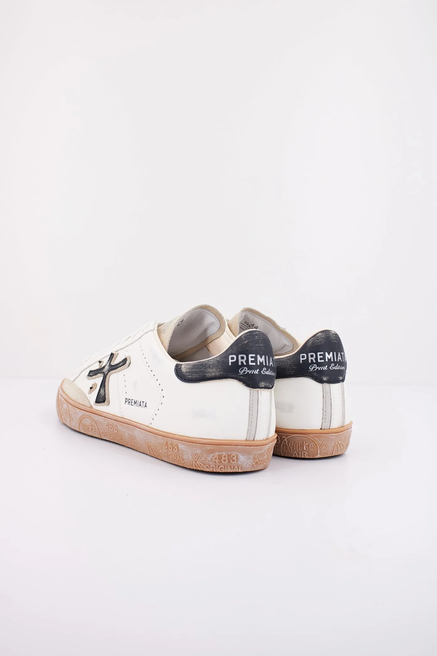 PREMIATA STEVEN