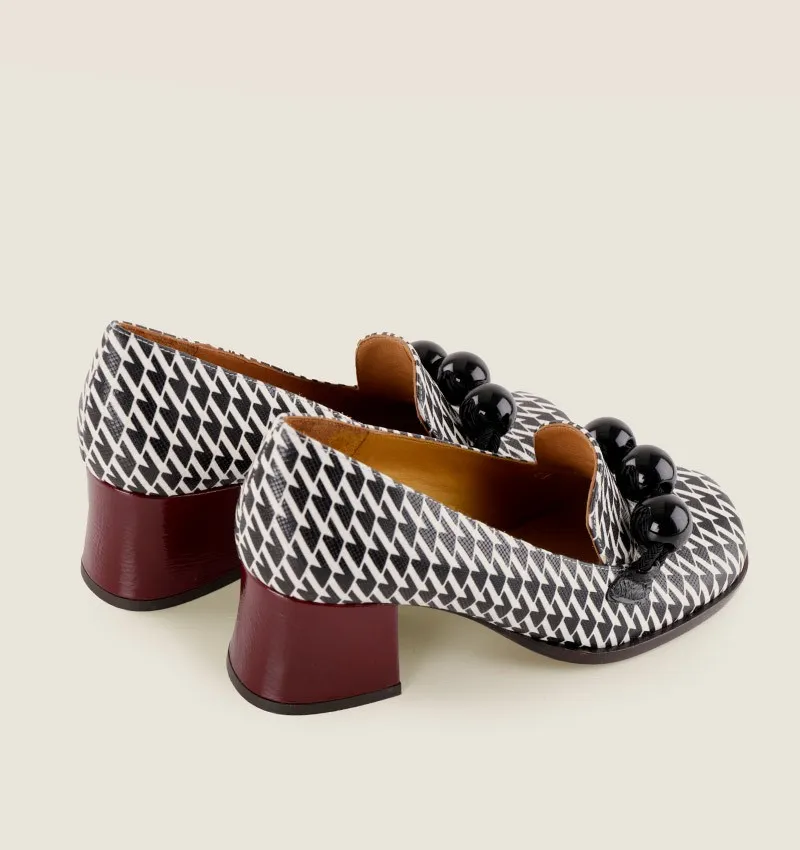 TAMARU BLACK & WHITE