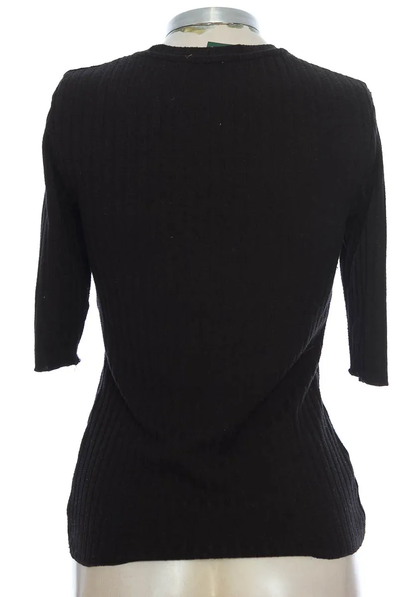 TOP / CAMISETA COLOR NEGRO  ZARA