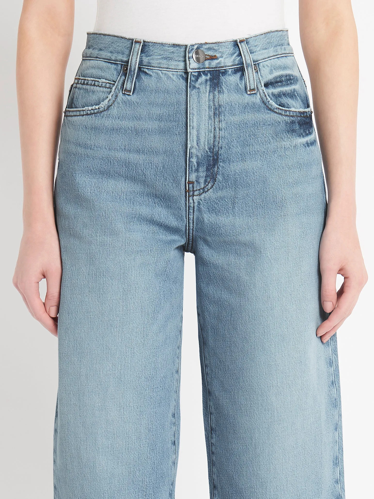 Ultra High Barrel Leg Jean
