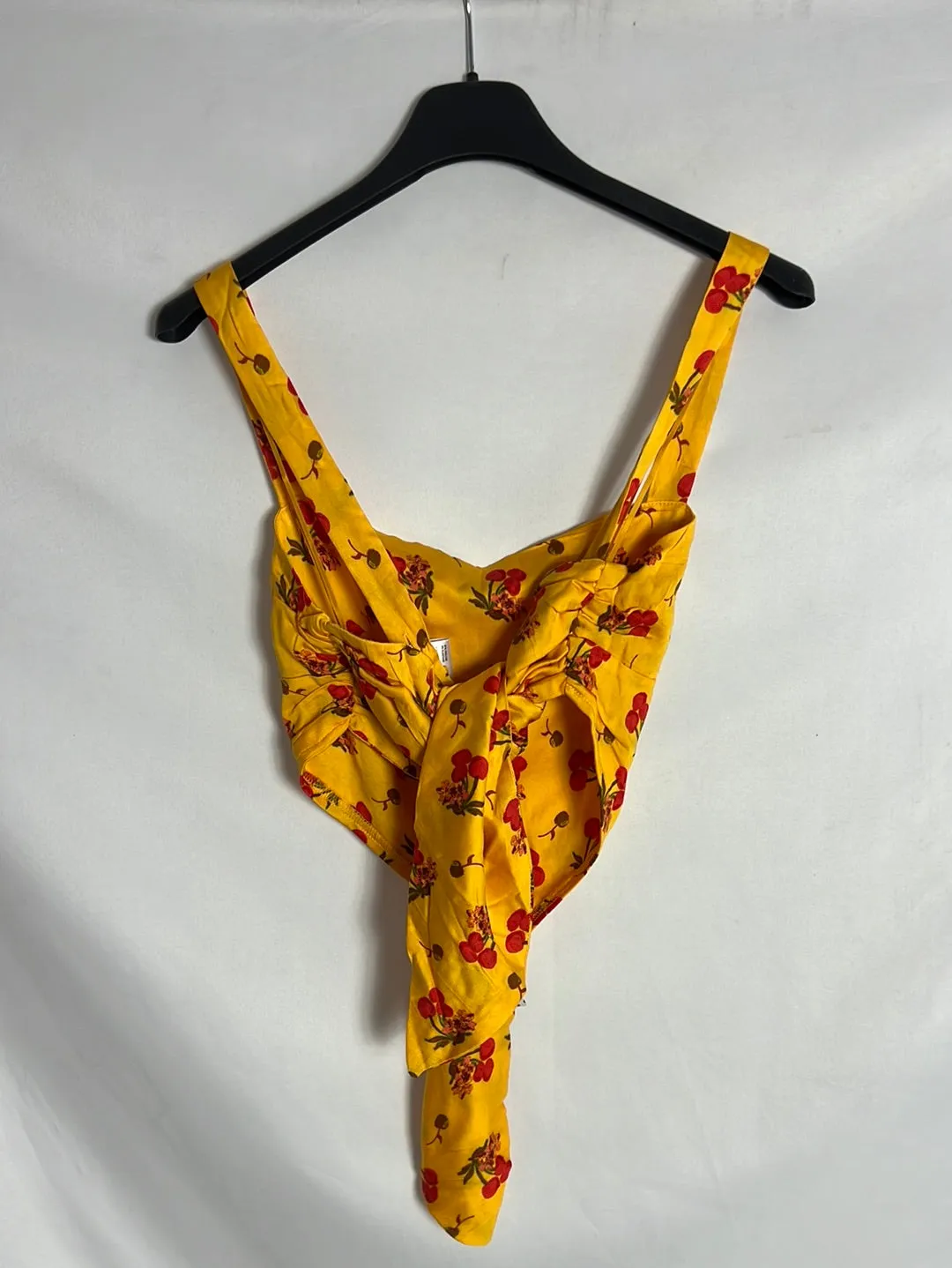 URBAN OUTFITTERS. Crop top mostaza estampado fruta. T M