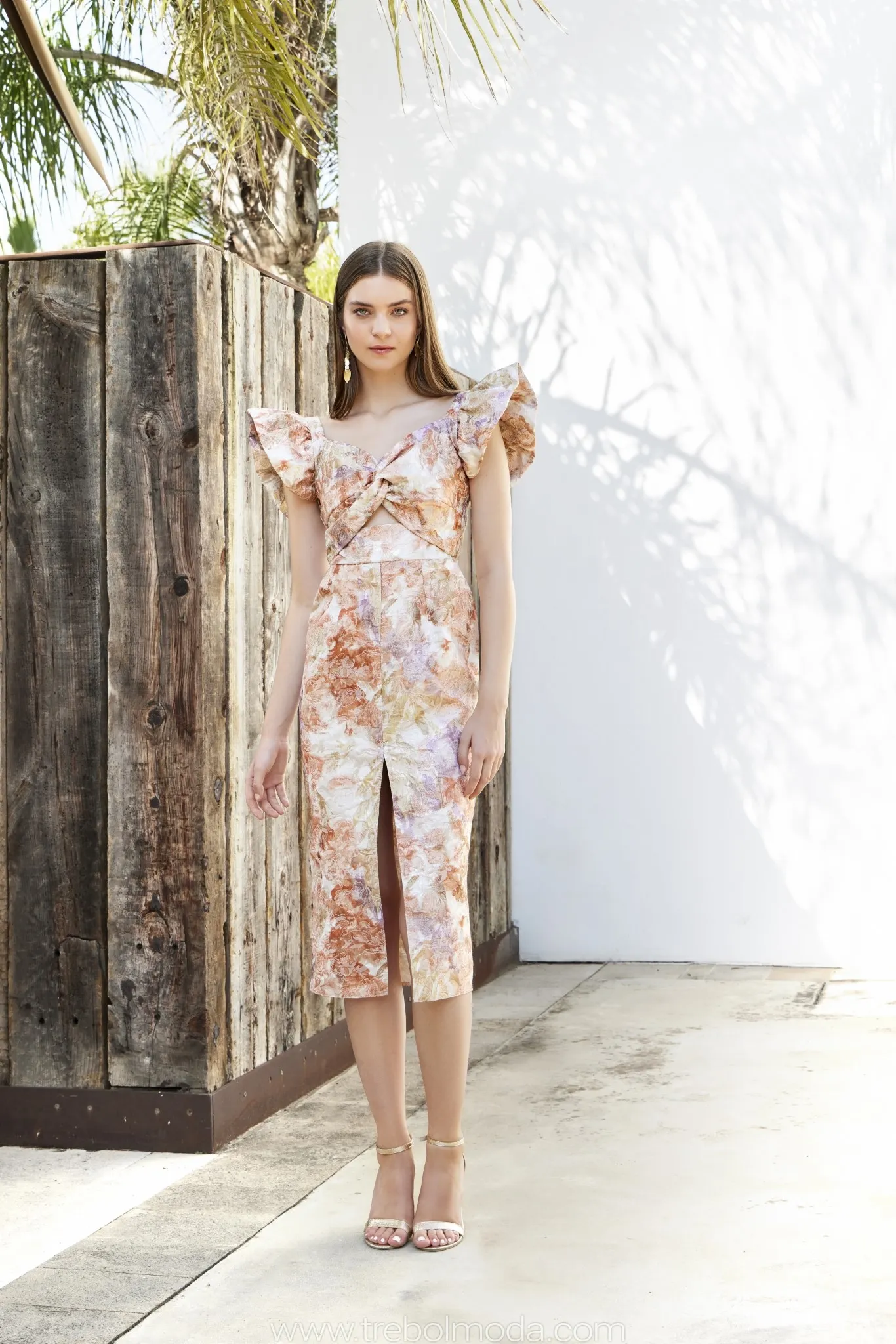 Vestido con volantes mariposa