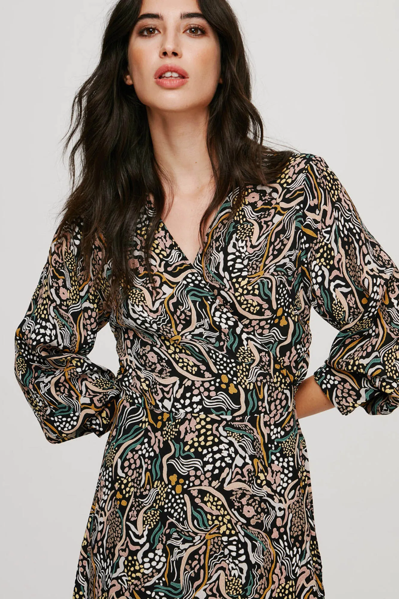 Vila Vestido estampado escote pico
